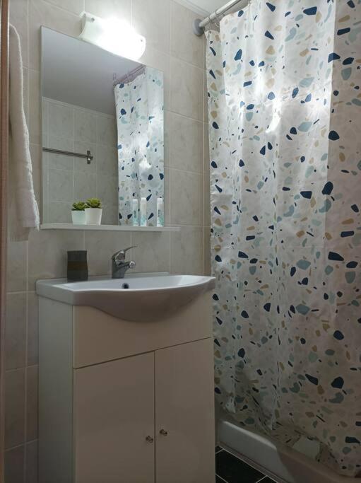 Comfy Cozy Iksia Apartment Ixia  Exterior photo